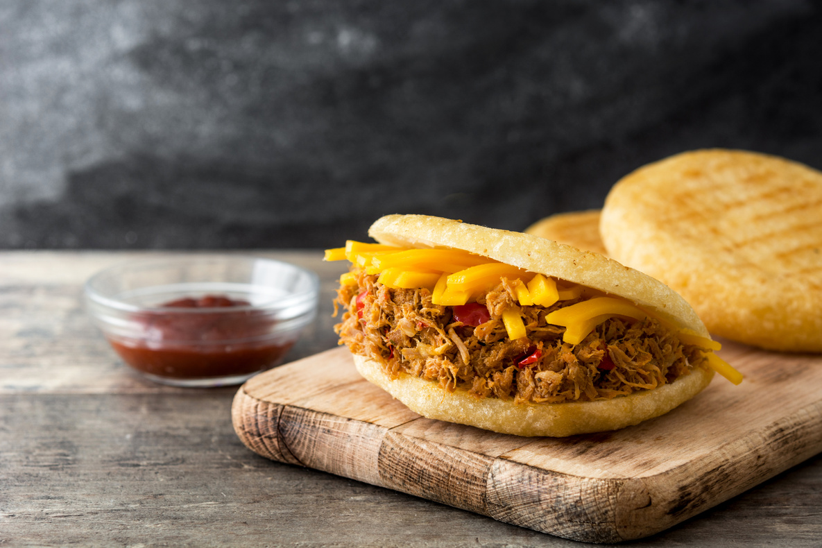 Arepa de Carne Mechada